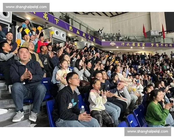 一起走进赛场感受激情热血 享受竞技盛宴 共襄体育赛事的精彩瞬间